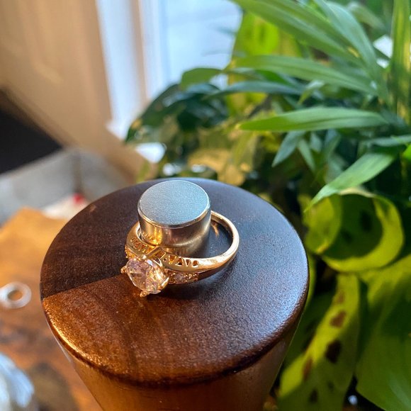 New Gold Art Deco CZ Ring - Picture 3 of 4